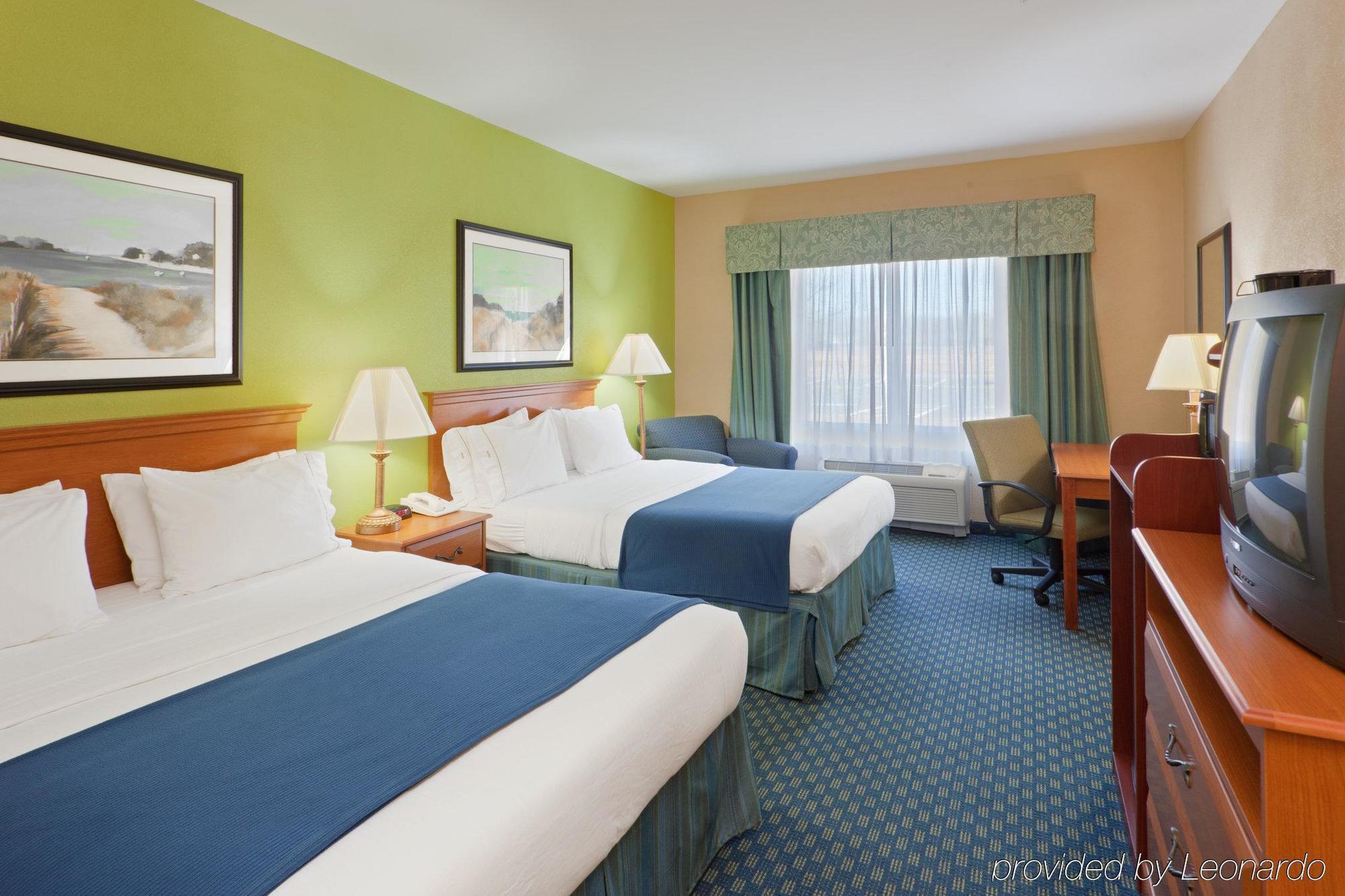Holiday Inn Express Hotel & Suites Salisbury - Delmar By Ihg Habitación foto