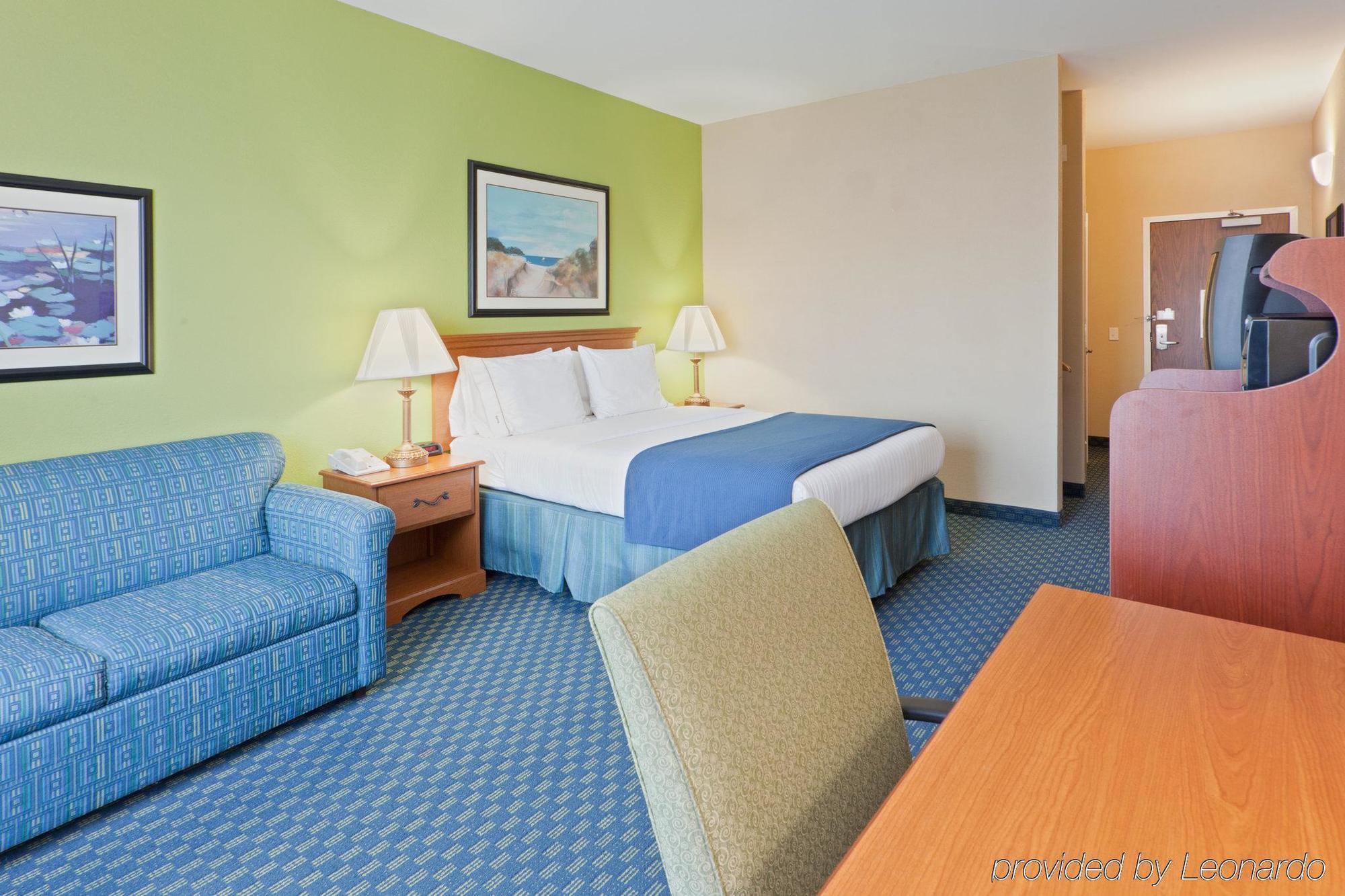 Holiday Inn Express Hotel & Suites Salisbury - Delmar By Ihg Habitación foto